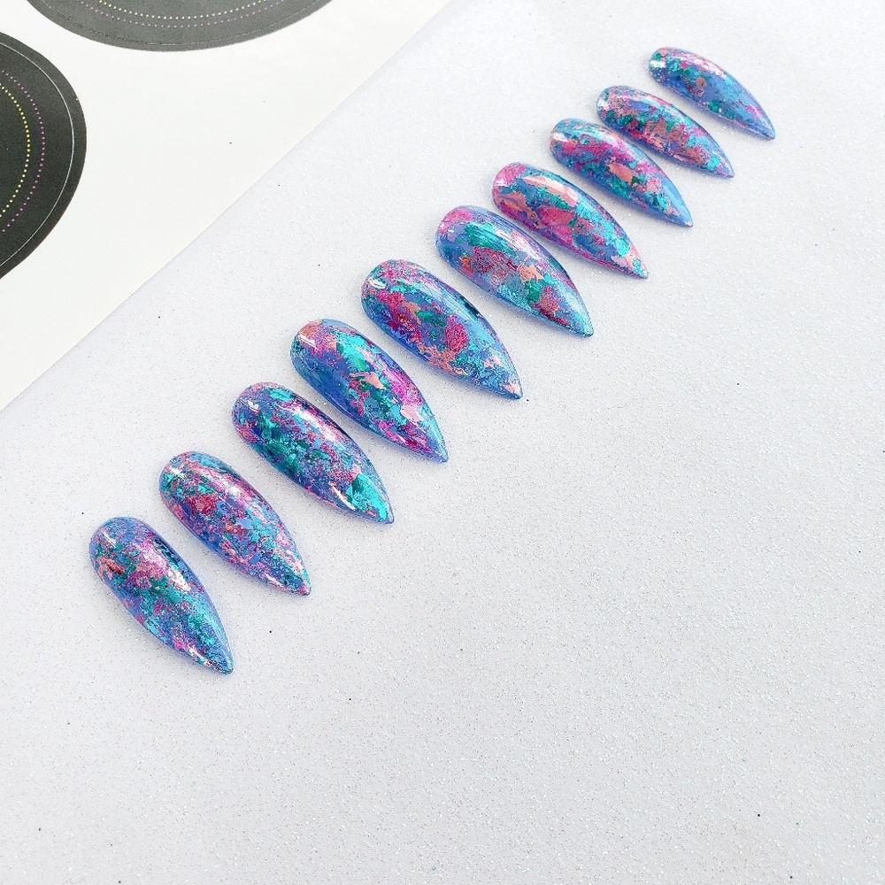 *Diana* Reusable Handcrafted Press-on Nails 💅🏽 - Picture 4 of 8